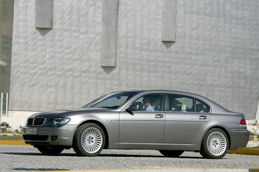  BMW 7-Series L 2006 года  (фото 15 из 89)